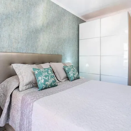 Torviscas Playa Comfort Apartamento *